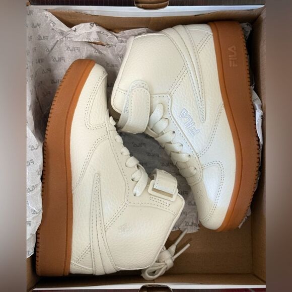 FILA Kids Cream High-Top Sneakers, NWT, Size 11 - Picture 2 of 5